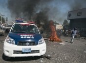 В Гаити полиция применила слезоточивый газ