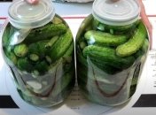 Чтобы закрыть огурцы, необходимо следовать некоторым правилам