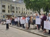 Филарет - наш патриарх: под Софийским собором люди пикетирует синод ПЦУ