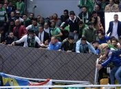 В Египте рухнула трибуна с болельщиками: много пострадавших (видео)