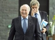 Блаттеру запрещено покидать Швейцарию