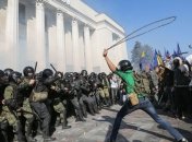 Арестован подросток, покалечивший милиционеров у здания ВР