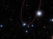 Астрономы обнаружили звезду, вращающуюся вокруг черной дыры