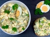 Простой в приготовлении, очень сытный и вкусный салат