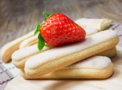 Десерту - бути: чим можна замінити бісквітне печиво Савоярді