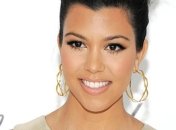 Кортни Кардашьян шокировала "адским" нарядом