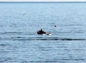 Рыбак выжил после 8 дней на спасательной лодке в океане 