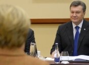 Янукович пообещал подписать Соглашение с ЕС, но позже 