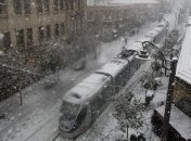 В Иерусалиме снег заблокировал дорожное движение