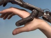 Создан протез руки, который позволяет ощущать прикосновения