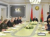 Лукашенко посоветовал протестующим устроится на работу 