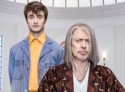 В Сети появился яркий трейлер сериала "Чудотворцы" с Дэниелом Рэдклиффом (Видео)