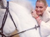 Анастасия Волочкова покинула Россию