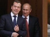 Медведев сообщил, что не собирается конкурировать с Путиным на выборах