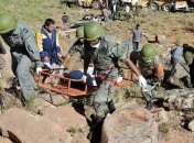 В результате падения с обрыва автобуса погибли свыше 20 человек