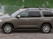 Toyota Sequoia модельного ряда 2013 года (Фото)