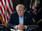 Дональд Трамп стал объектом насмешек в соцсетях