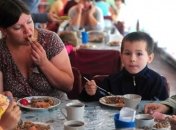 Миграционная организация: 40% переселенцам хватает денег только на еду