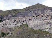 Жизнь в пещере: удивительные города для тех, кому надоела городская жизнь (Фото)