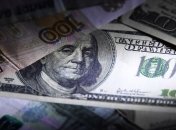 Доллар продолжает стремительно дорожать: курс валют на 24 декабря