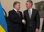 Порошенко и Столтенберг обсудили дальнейшее сотрудничество
