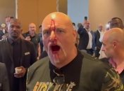 Джону Фьюри разбили голову