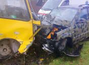 Пасажирський автобус зіштовхнувся з легковим авто