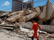 Обвал семиэтажки в Бразилии: под завалами не менее 15 человек (Фото)