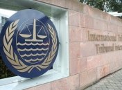 Итоги 3 мая: возможные даты инаугурации Зеленского, глава КС лишился визы США, морской трибунал и РФ