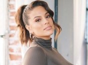 Эшли Грэм показала эффектный образ на Хэллоуин-2019