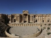 Боевики ИГИЛ разрушили часть амфитеатра в Пальмире