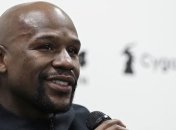 Мейвезер натякнув, що Усик поставить хевівейт на вуха