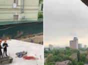 "Пока штраф не выпишешь, не хотят свою жизнь беречь": в сети бурно обсуждают смертельное ЧП на стройке в Киеве