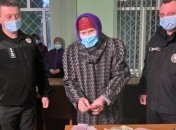 "Мы входим в Евросоюз и пенсию будут платить в евро": как мошенница выманила у пенсионеров 128 тысяч гривен