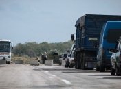 Жебривский пообещал разобраться с очередью на блокпосту