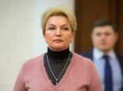 Раиса Богатырева посетила раненых активистов