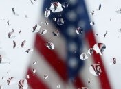 В США внедорожник упал в размытый дождями ручей