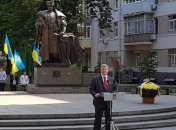 Членство Украины в ЕС и НАТО: Порошенко анонсировал изменения в Конституцию 