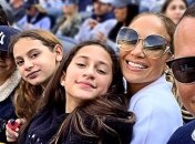 Дженнифер Лопес трогательно поздравила своих детей с днем рождения (Фото)