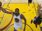 НБА. Сумасшедший камбэк "Голден Стэйт" в матче против "Сан-Антонио"