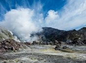 Уайт - частный остров с действующим вулканом и фантастическими пейзажами (Фото)