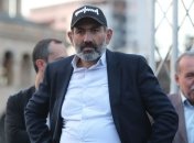 Протесты в Армении: Здание парламента заблокировано 