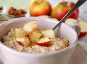 Все буде смачно 28.04.2015: полента с яблоком и ванильным йогуртом