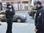 В Киеве на Майдане Независимости задержали активиста с листовками о Зеленском