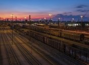 В "Укрзализныце" придумали, как бороться со "складами на рельсах"