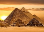 Астронавт показал, как выглядят пирамиды из космоса