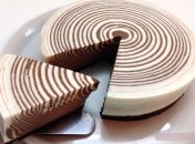 Подача торт не оставляет равнодушным