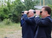 Полторак в Грузии посетил "границу" с оккупированными РФ территориями