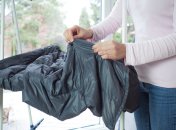 Расправить утеплитель в куртке легко