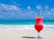 Пекельний четвер: в Україні до +35°, дощі - лише у західних областях